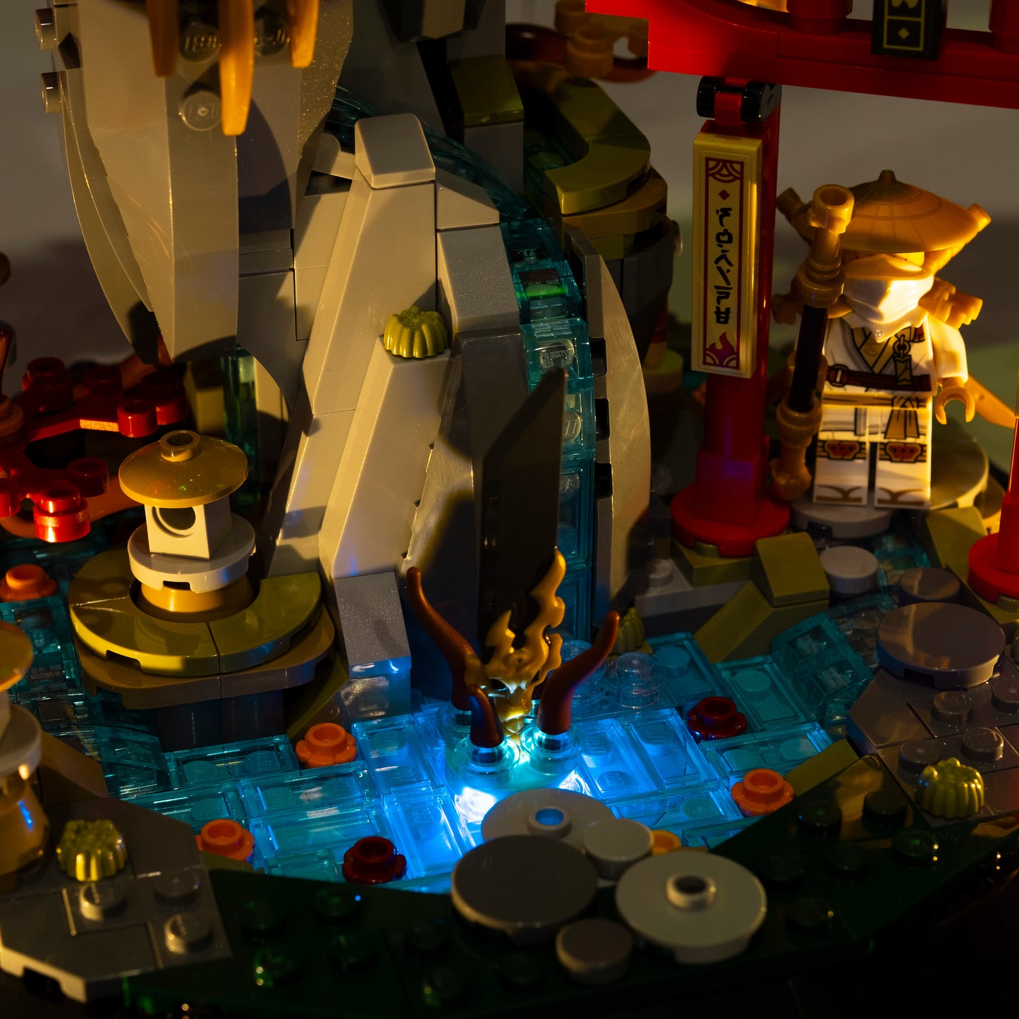 LEGO® NINJAGO The Guardian Dragon #71847 DIY Light Bundle