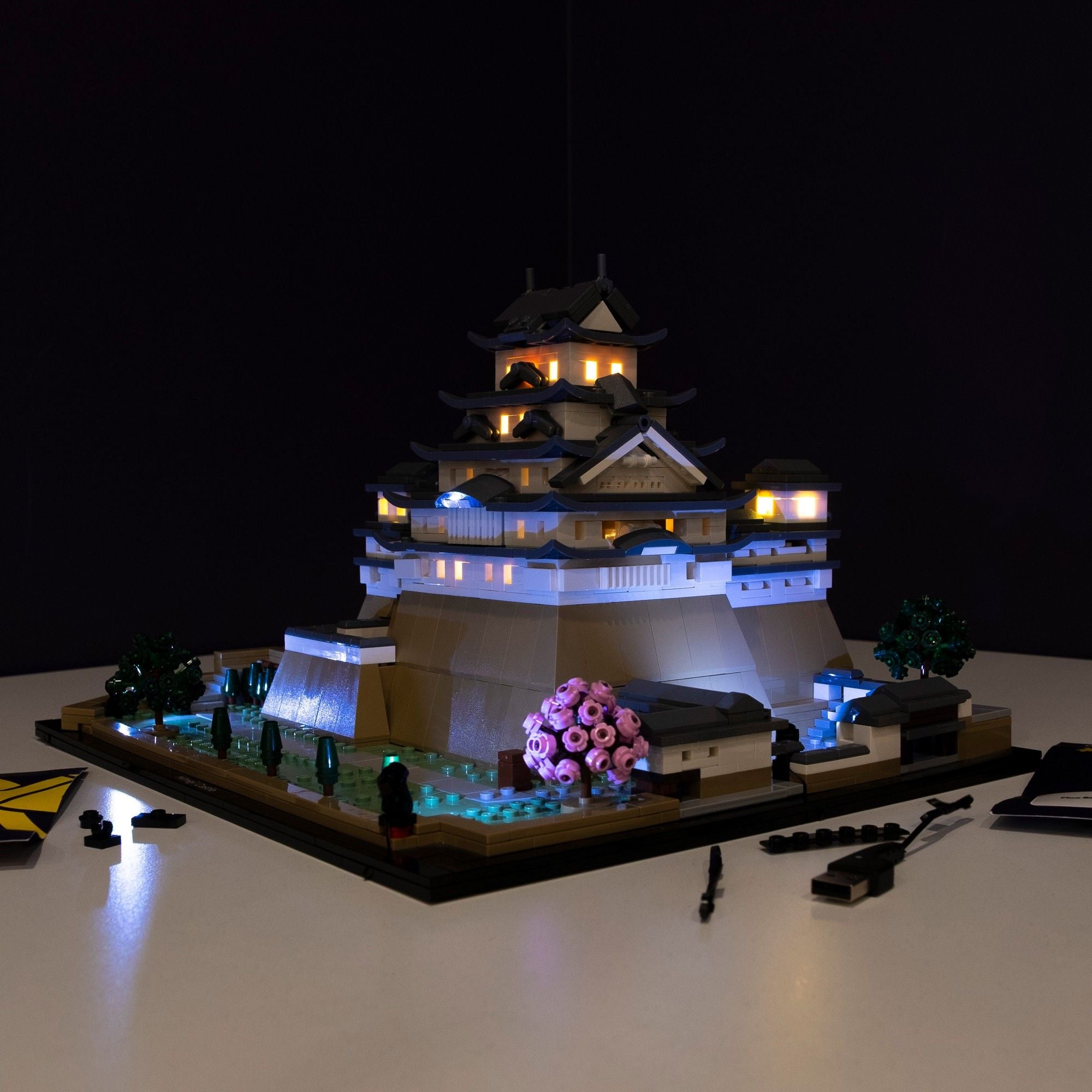 Himeji_Castle_21060-