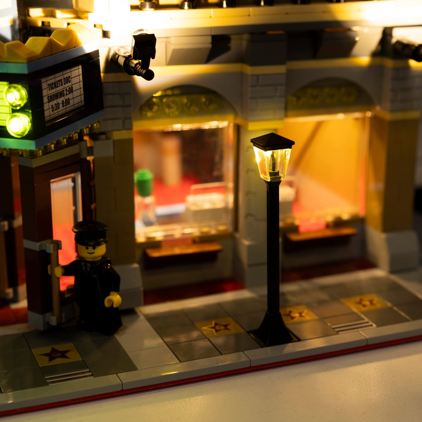 LEGO® Palace Cinema #10232 DIY Light Bundle