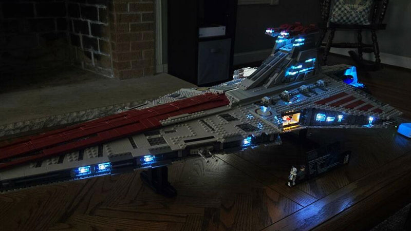 SW Review_Venator.jpg